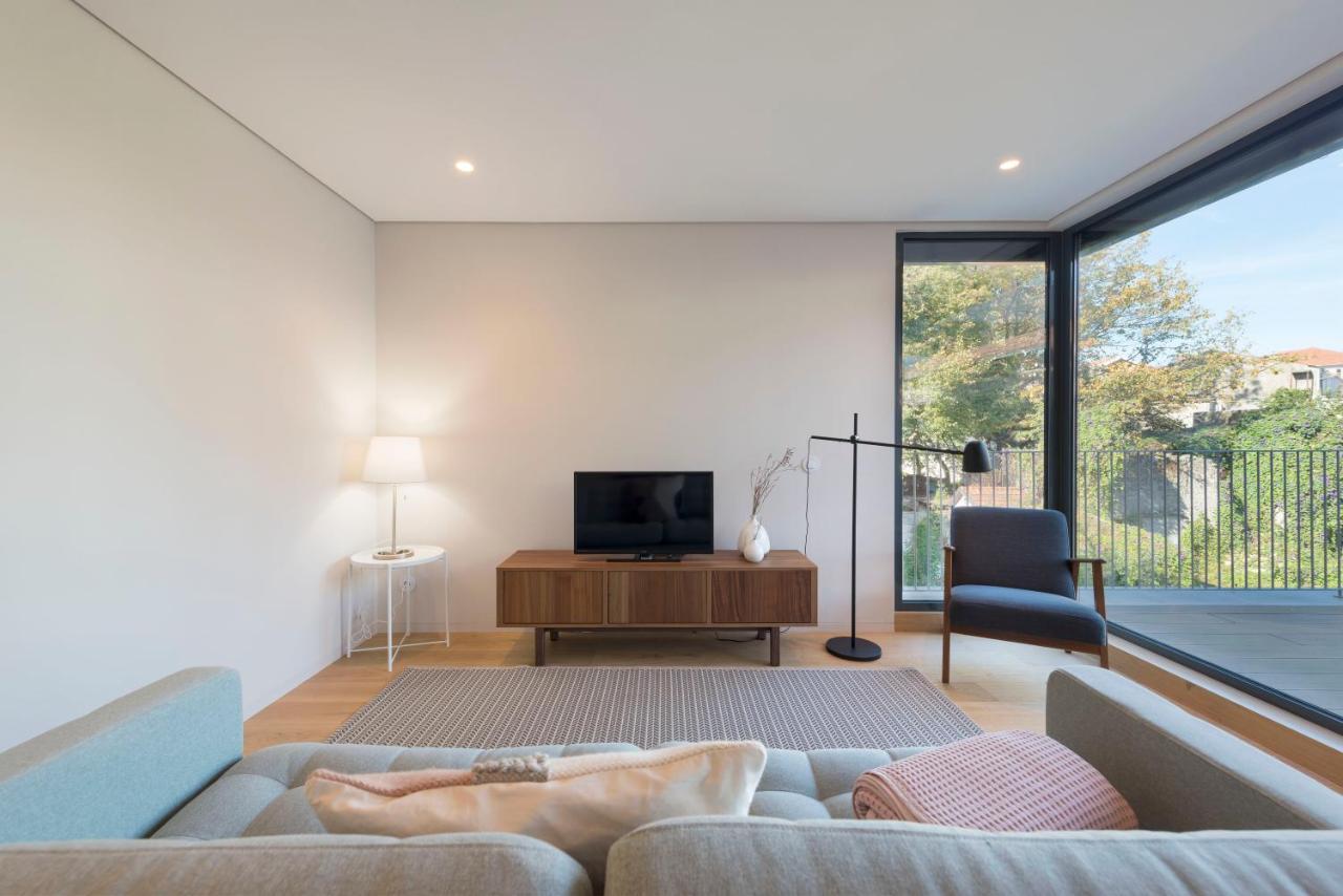 Lovelystay - Primrose 2Br Flat With Free Parking, Ac And Balcony Porto Eksteriør billede